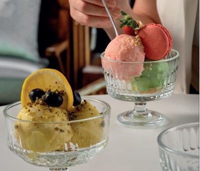 Eisbecher aus Glas